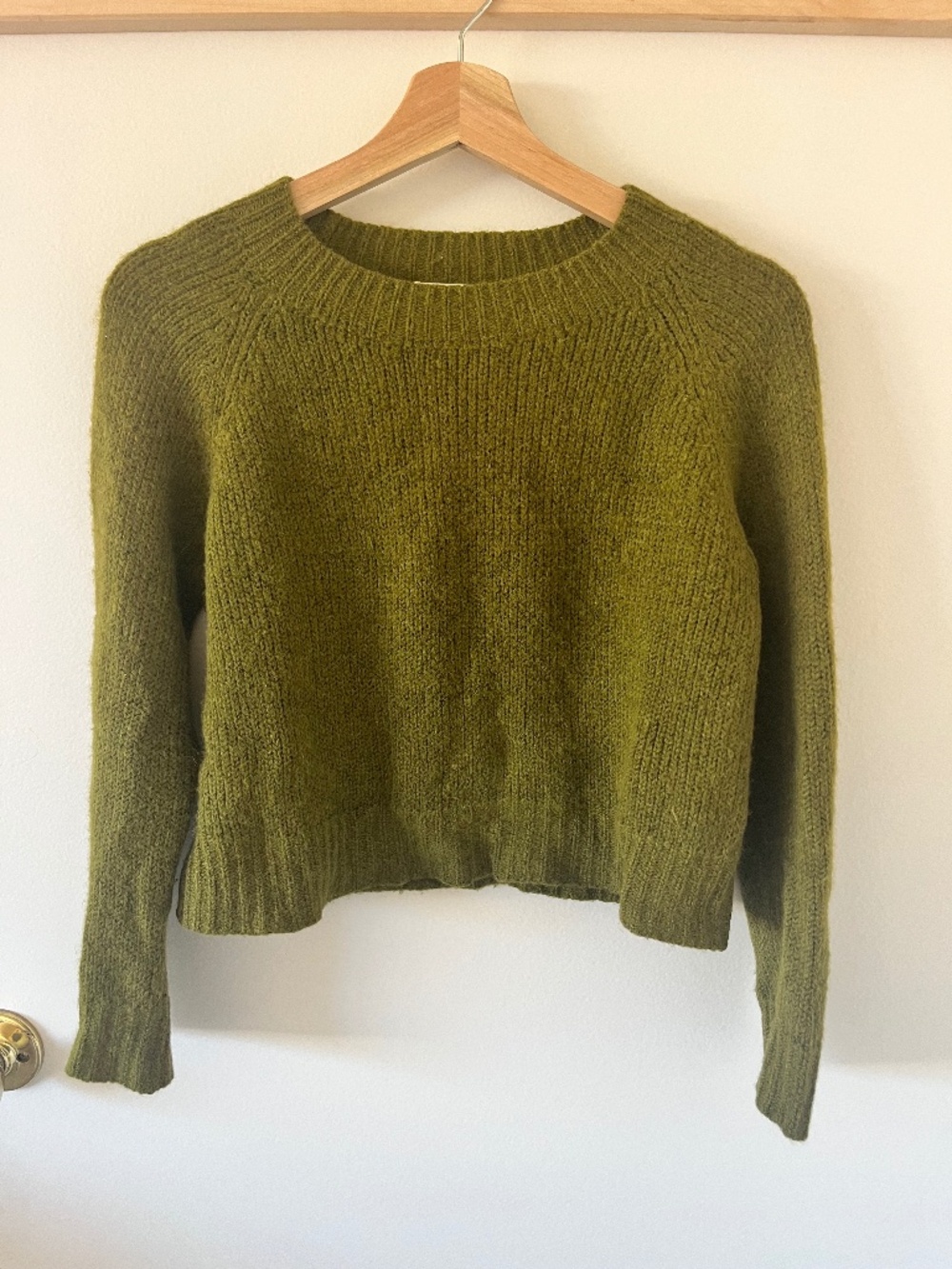 ALI GOLDEN XS/S merino + baby alpaca crewneck pullover in olive